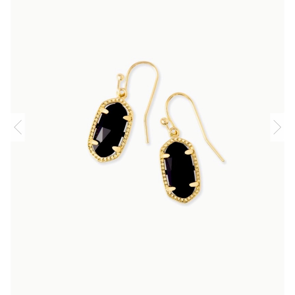 Kendra Scott classic oval shaped earrings